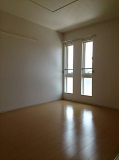 内装は落ち着いています