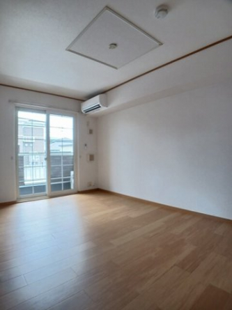 内装は落ち着いています