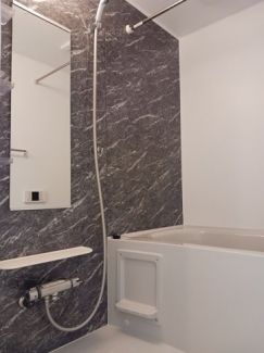 ゆったり過ごせるお風呂です