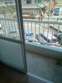 陽当たり良好なバルコニーです