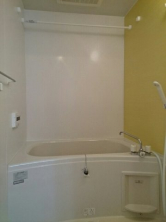 落ち着いた空間のお風呂です