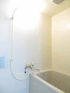 ゆったり過ごせるお風呂です