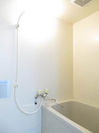 ゆったり過ごせるお風呂です