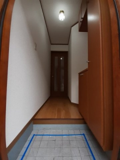 明るい玄関です