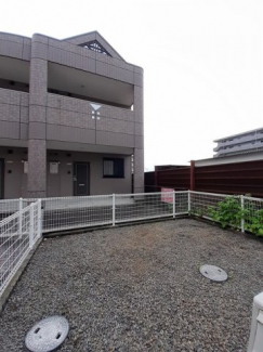 たまにはお庭で休日を過ごしてみるのもよいかもしれません