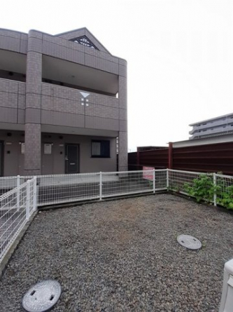 たまにはお庭で休日を過ごしてみるのもよいかもしれません