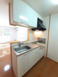 コンパクトなキッチンで掃除もラクラク