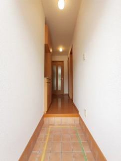 落ち着いた玄関です