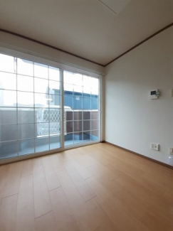 明るい室内です