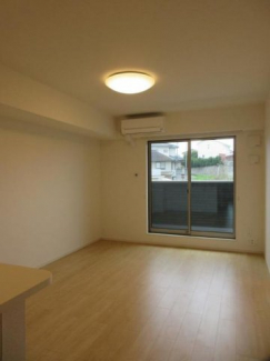 ゆったり過ごせるリビングです