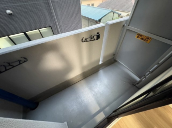 【バルコニー】