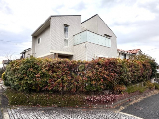 価値ある南向きの角地！！