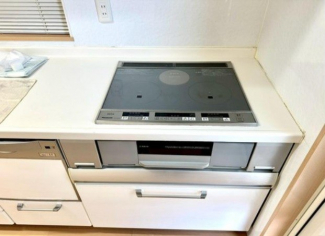 お手入れがしやすい、ＩＨクッキングヒーター