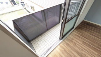 【バルコニー】