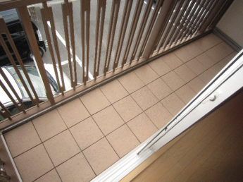 【バルコニー】