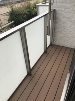 【バルコニー】