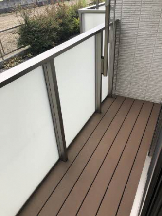【バルコニー】