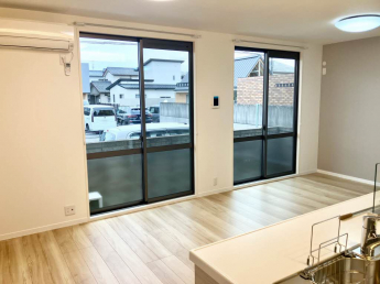 【居間・リビング】