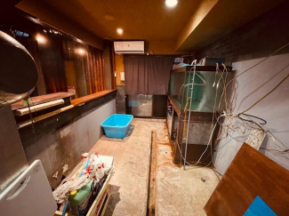 近江八幡市西本郷町東の店舗一部の画像