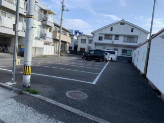 松山市小坂４丁目の駐車場の画像
