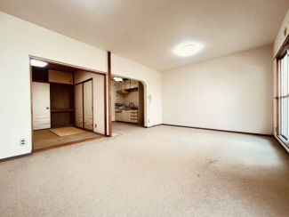 【居間・リビング】