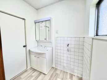 【独立洗面台】