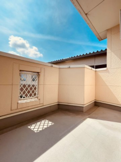 【バルコニー】