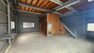 犬上郡豊郷町大字安食南の倉庫の画像