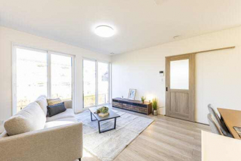 リビング・家具付きですぐに住めます！