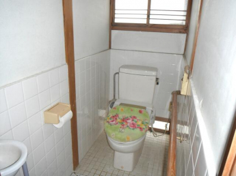 八幡２丁目中古住宅の画像