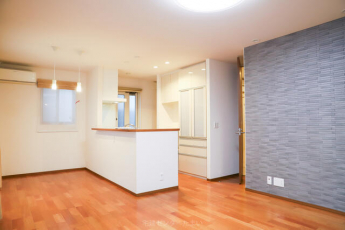 松山市南梅本町の中古一戸建ての画像