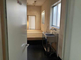 大洲市東大洲の店舗一戸建ての画像