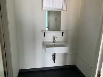 大洲市東大洲の店舗一戸建ての画像