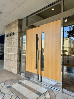 重厚感のある扉