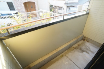【バルコニー】