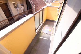 【バルコニー】