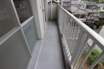 【バルコニー】