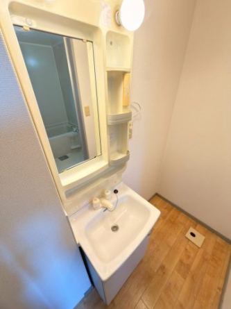 【洗面所】