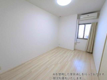 ＡＩの使用した家具消しを行っています。現況を優先いたします。