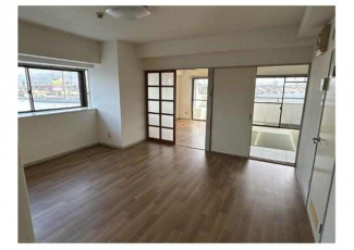 松山市森松町のマンションの画像