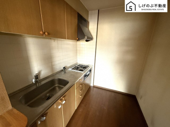 キッチンは大容量の収納スペースが確保されたつくりになっています。