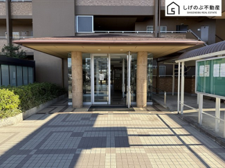 エントランスになります。