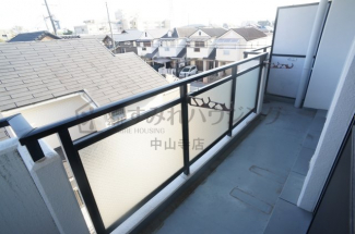 【バルコニー】