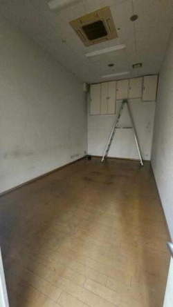 大津市萱野浦の店舗事務所の画像