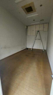 大津市萱野浦の店舗事務所の画像