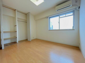 洋室約５．２帖