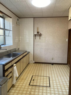 八幡浜保内町喜木中古住宅の画像