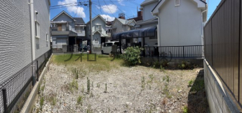 前面道路含む現地写真です