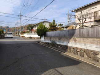 【前面道路含む現地写真】