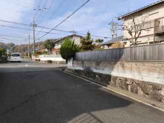 【前面道路含む現地写真】